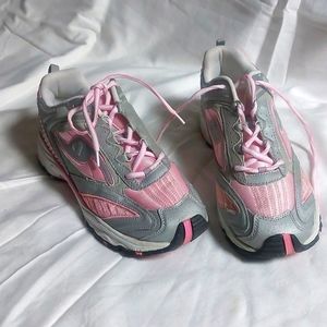 Champion sneakers, 11M